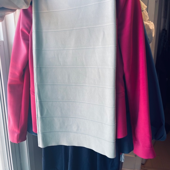 BCBGMAZRIA  Bandage Pencil Skirt - Picture 3 of 8